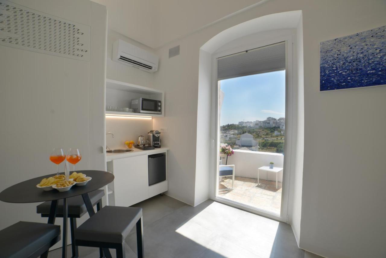 Sunshine Luxury Rooms Остуни Екстериор снимка
