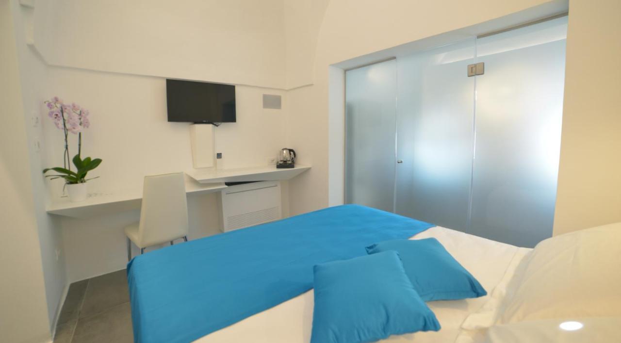 Sunshine Luxury Rooms Остуни Екстериор снимка