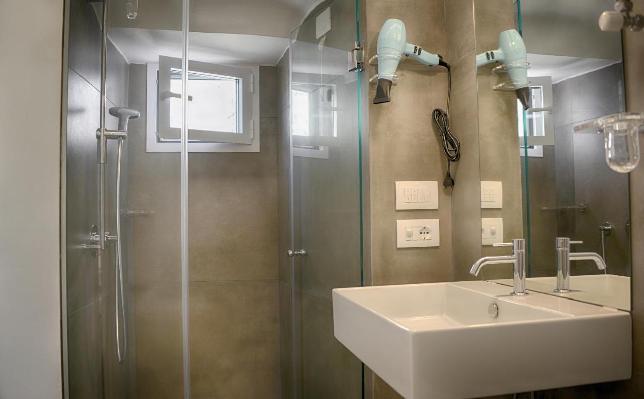 Sunshine Luxury Rooms Остуни Екстериор снимка